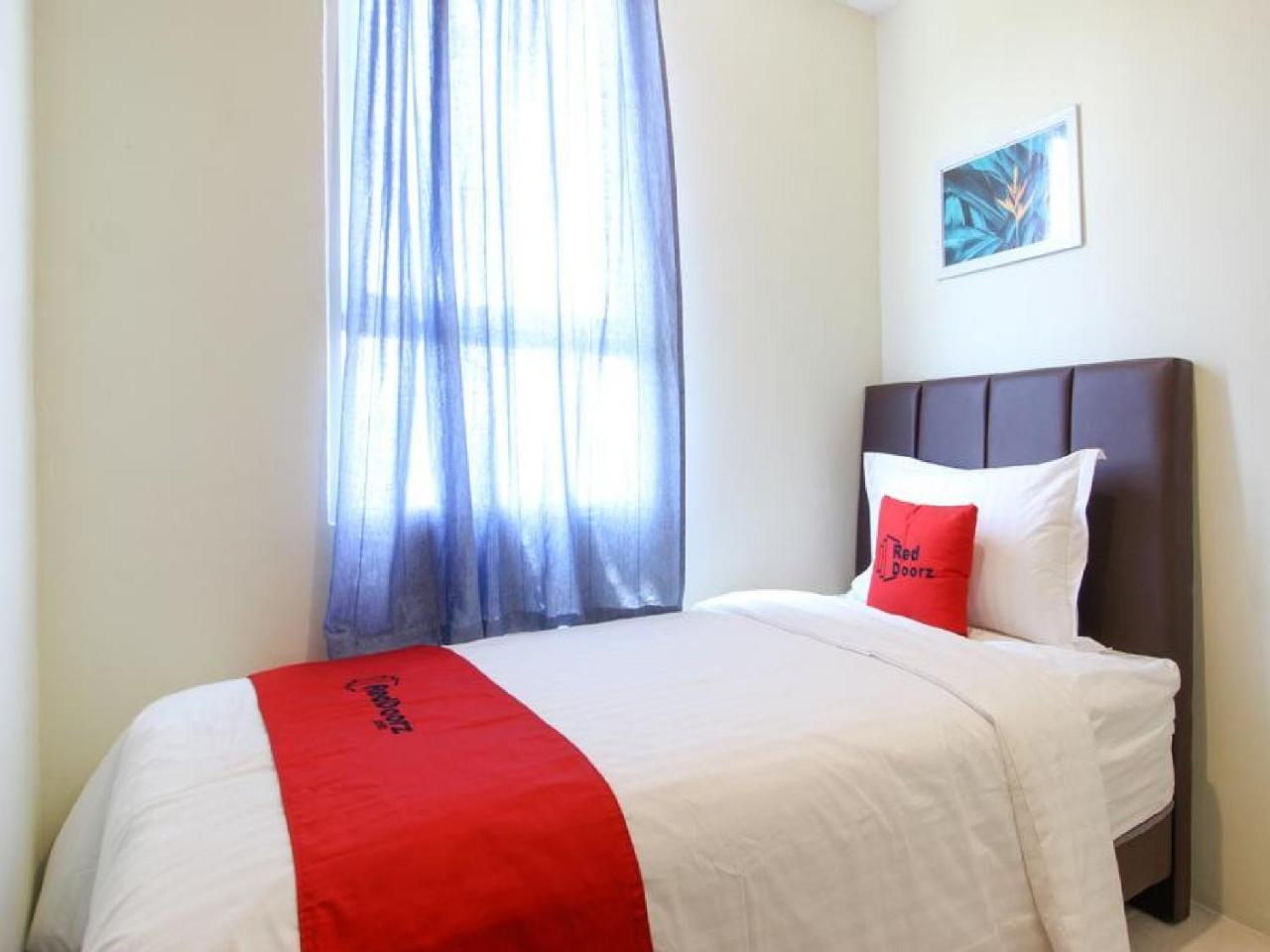 Reddoorz Apartment @ Malioboro City Adisucipto Maguwo Extérieur photo